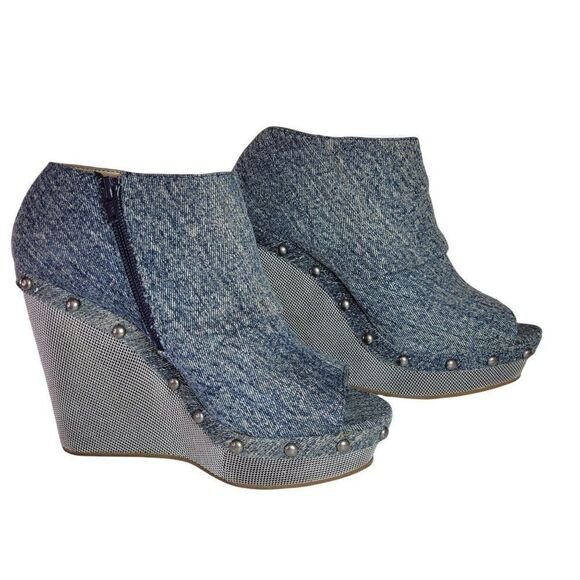 Vintage Calvin Klein Noreen Platform Wedges (Size 7.5) - Picture 2 of 13